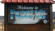 PICTURES/Shoshone Falls - Idaho/t_Shashone Falls Welcome Sign.JPG